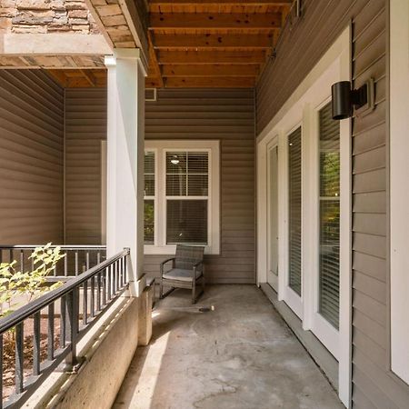 Grand Luxury Premium Vaulted Ceilings Apartment Woodbridge Exterior photo